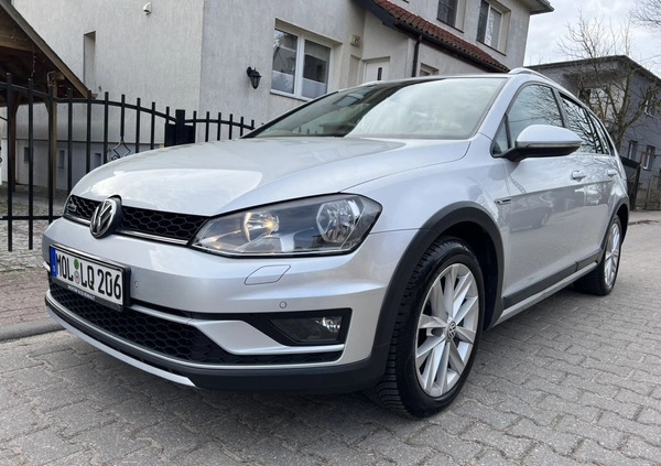 Volkswagen Golf cena 47500 przebieg: 182000, rok produkcji 2016 z Łobez małe 172